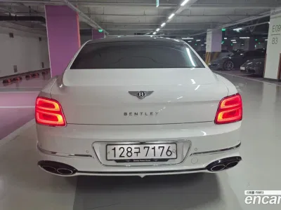 2022 Bentley Flying Spur 4.0, фото 4, лот 10118329
