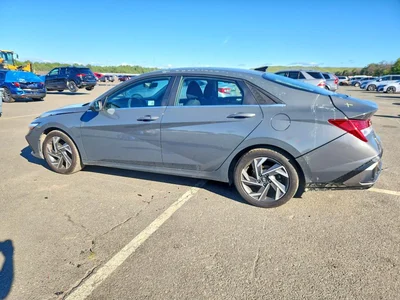 2024 HYUNDAI ELANTRA SEL, фото 2, лот 11238961