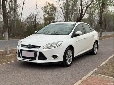 2012 Ford Focus Sedan 1.6L Manual Comfort, фото 1, лот 10280119