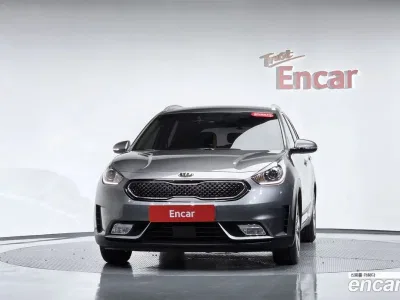2017 Kia Niro Noblesse, фото 2, лот 10288791