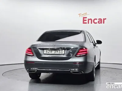 2017 Mercedes-Benz E-Class E200 Avantgarde, фото 2, лот 10045373