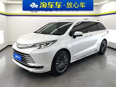2023 Toyota Sienna 2.5L Hybrid Comfort Edition, фото 1, лот 10606596