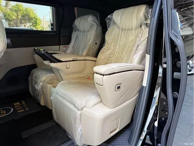 2025 Toyota Alphard Hybrid 2.5L Ultimate Gold Edition, фото 4, лот 10315209