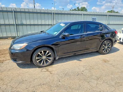 2012 CHRYSLER 200 S, фото 1, лот 10885992