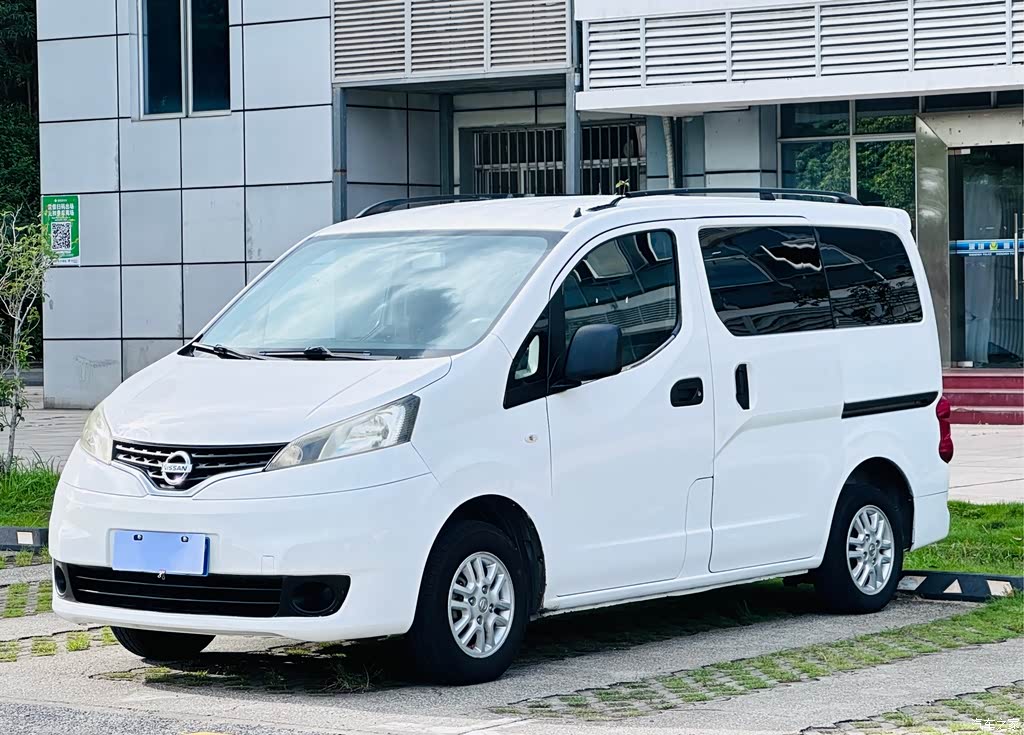 2013 Nissan NV200 1.6L Luxury (China IV), фото 1, лот 10339868