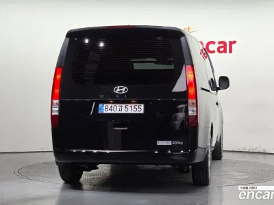 2025 Hyundai Staria Cargo 3-Seater, фото 3, лот 10060682