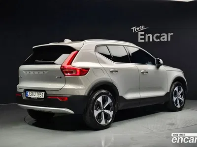 2023 Volvo XC40 B4 Ultimate Bright, фото 2, лот 10129185