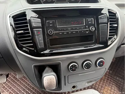 2021 SAIC Maxus Xintu V80 2.0T PLUS Manual Van Long Wheelbase Medium Roof 3 Seater, фото 4, лот 11150302