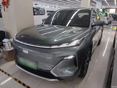 2025 Geely Galaxy Galaxy Starship 7 EM-i 120km Navigation Edition, фото 2, лот 10812492
