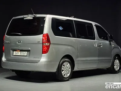 2017 Hyundai Starex 5-Seater VAN, фото 2, лот 10515725