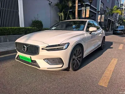 2022 Volvo S60 Plug-in Hybrid T8 E-AWD Hybrid Intelligent Luxury Edition, фото 1, лот 10365110