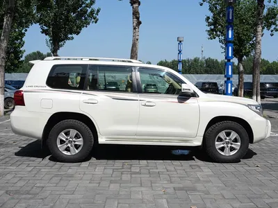 2015 Toyota Land Cruiser (Import) 4.0L V6 Middle East Low Configuration Edition, фото 4, лот 10278915