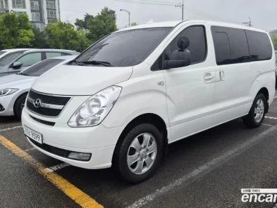 2016 Hyundai Starex 4WD 12-Seater Wagon, фото 1, лот 10191630