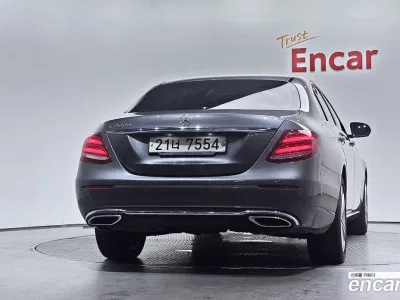2018 Mercedes-Benz E-Class E220d Avantgarde, фото 4, лот 10524734