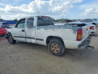 1999 CHEVROLET SILVERADO C1500, фото 2, лот 10980832