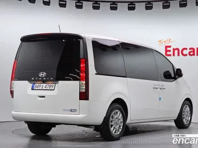 2025 Hyundai Staria Cargo 3-Seater, фото 1, лот 10060683