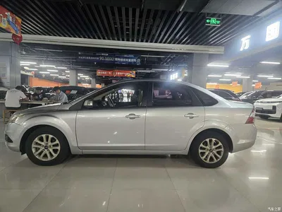 2013 Ford Focus Sedan Classic 1.8L Manual Base, фото 3, лот 11580346