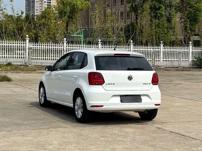 2014 Volkswagen Polo 1.4L Automatic Comfort Edition, фото 4, лот 10258471