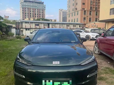 2025 Geely Galaxy Galaxy Xingyao 8 130km EM-i Premium Edition, фото 1, лот 10836476