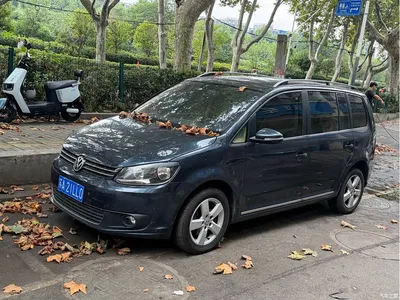 2011 Volkswagen Touran 1.4T DSG Intelligent Elite 5-seater, фото 1, лот 11210419