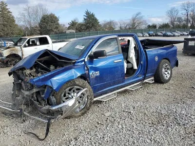 2019 RAM 1500 CLASSIC SLT, фото 1, лот 11378551