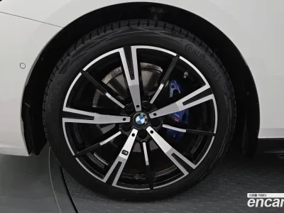 2025 BMW 5-Series 530i xDrive M Sport, фото 3, лот 10058949