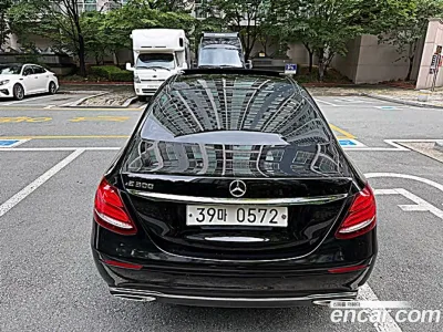 2017 Mercedes-Benz E-Class E300 Avantgarde, фото 3, лот 10051978