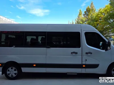 2020 Renault Master 2.3 15-Seater, фото 2, лот 10992279