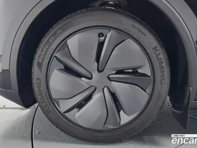 2025 Tesla Model Y Long Range AWD, фото 4, лот 10184284