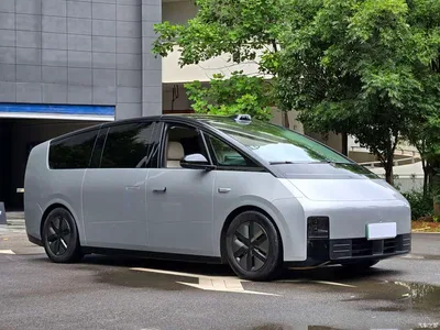 2024 Li Auto MEGA Ultra, фото 3, лот 10444368
