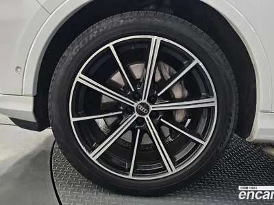 2021 Audi Q7 55 TFSI Quattro Premium, фото 4, лот 10102212