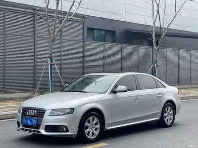 2010 Audi A4L 2.0 TFSI Technology, фото 1, лот 10437588