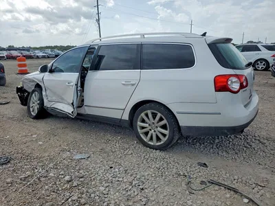 2010 VOLKSWAGEN PASSAT KOMFORT, фото 2, лот 10830153