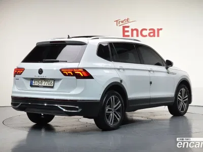 2023 Volkswagen Tiguan 2.0 TSI Prestige, фото 1, лот 10112086