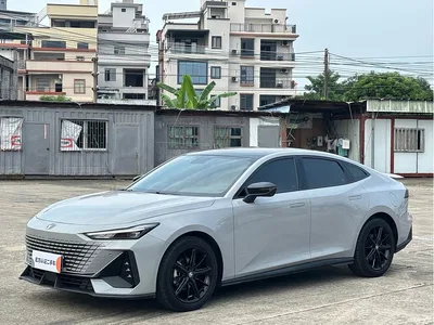 2022 Changan UNI-V 1.5T Premium Model, фото 1, лот 11138716