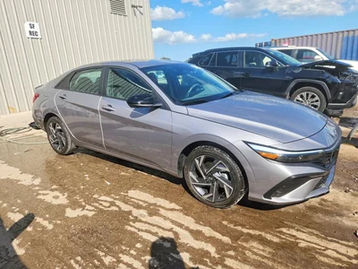 2025 HYUNDAI ELANTRA HYBRID SEL SPORT, фото 4, лот 10903450