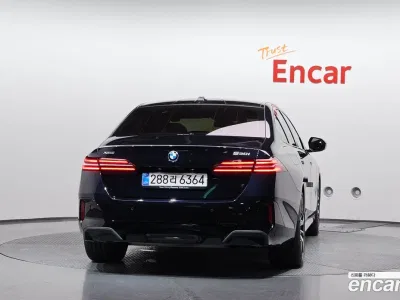 2026 BMW 5-Series 530i xDrive M Sport, фото 4, лот 10525938