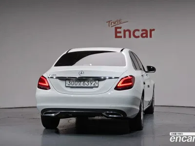 2020 Mercedes-Benz C-Class C200 Avantgarde, фото 2, лот 10043740