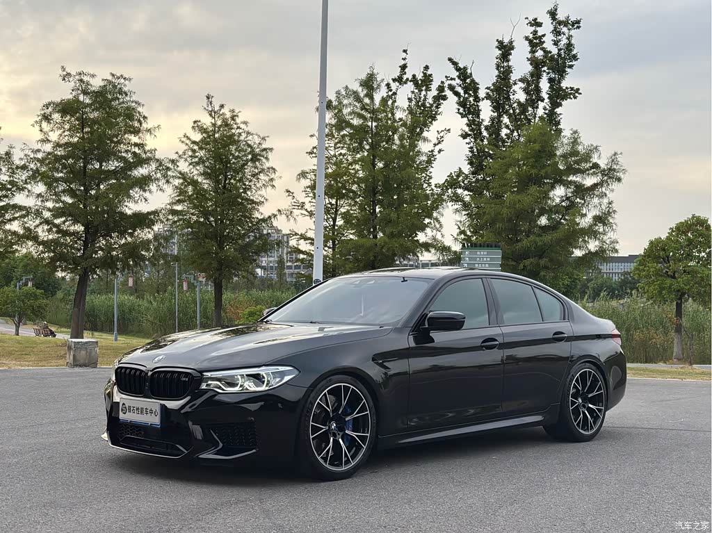 2019 BMW M5 Thunder Edition, фото 1, лот 11226727