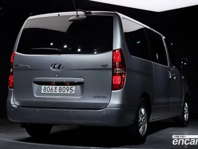 2021 Hyundai Starex Van 5-Seater, фото 1, лот 10193113