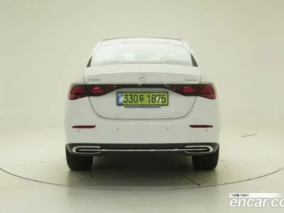 2025 Mercedes-Benz E-Class E300 4MATIC Exclusive, фото 4, лот 10179921