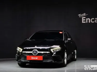 2019 Mercedes-Benz A-Class A220 Hatchback, фото 2, лот 10042215