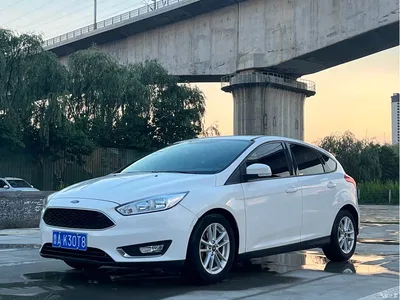 2017 Ford Focus Hatchback EcoBoost 125 Auto Super Fashion Smart Edition, фото 1, лот 10281057