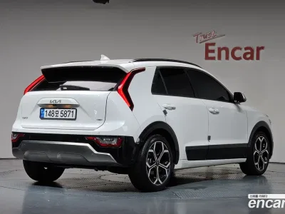 2022 Kia Niro Signature, фото 1, лот 10225016