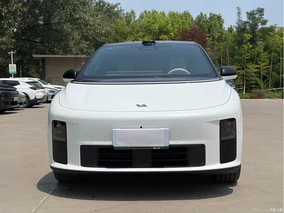 2025 Li Auto i6 4WD Base Model, фото 2, лот 10895438