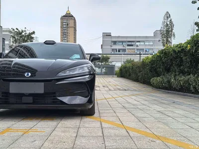 2026 Denza Z9GT Model Yi San Fang Flash Charge Honor Edition, фото 4, лот 10838701