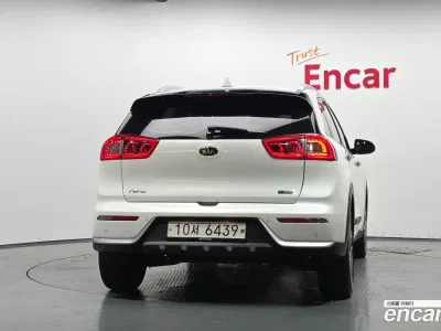 2018 Kia Niro Noblesse, фото 3, лот 10212200