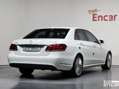2016 Mercedes-Benz E-Class E300 Elegance, фото 1, лот 10058054