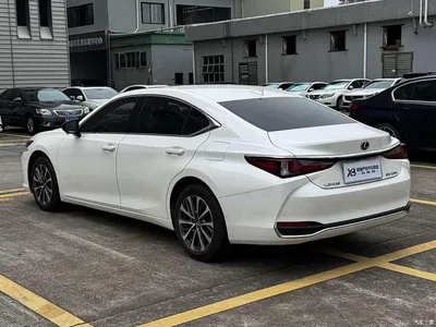 2023 Lexus ES 200 Excellence Edition, фото 2, лот 10312569