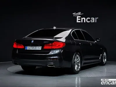2020 BMW 5-Series 520i M Sport, фото 1, лот 10072379